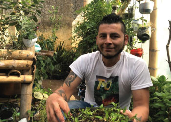 “Fortalezco tejido social desde la soberanía alimentaria”  Javier Lozada, 41 años